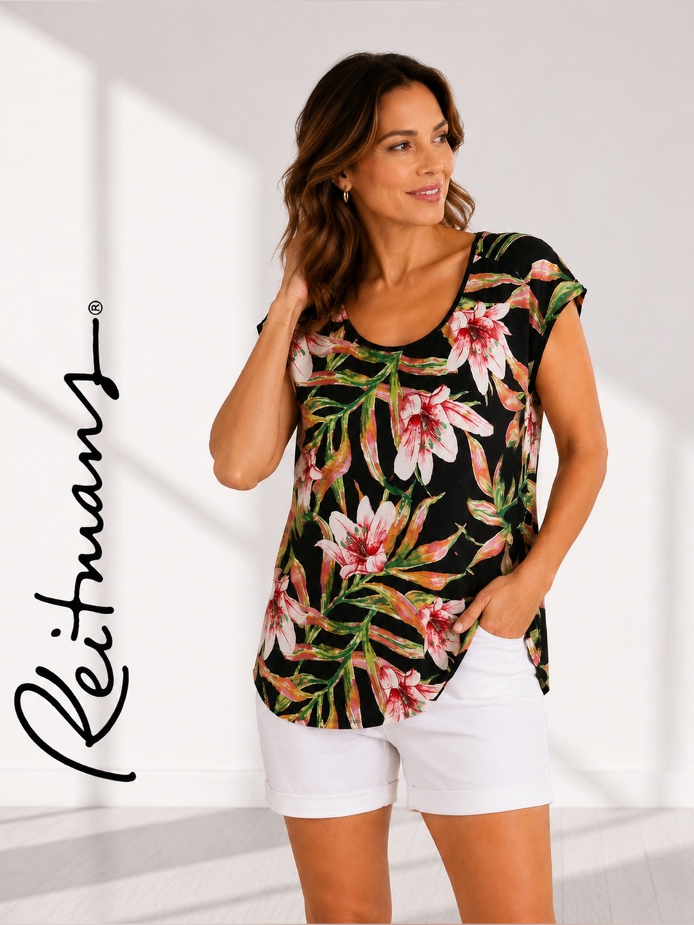 •Reitmans The Relaxed Tropical Floral Blouse Cap Sleeve Black Pink Size M